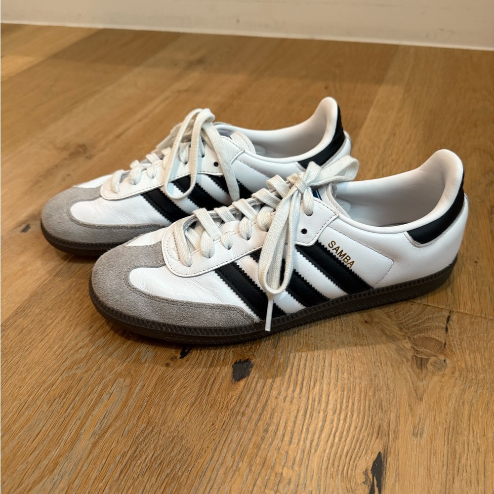 Adidas White and Black Sneakers Classic Design - Picture 2 of 5